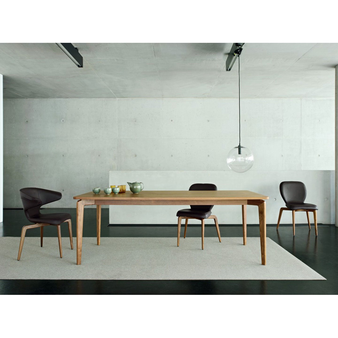 Munich Dining Chair with Arms | Chocolate Classic Leather Upholstery