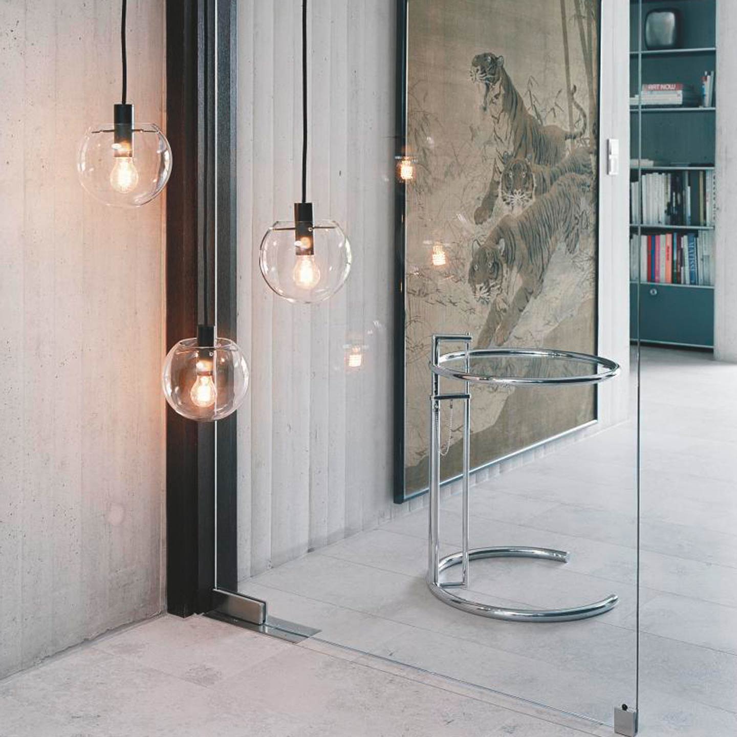Eileen Gray E1027 Side Table | Chromed Frame
