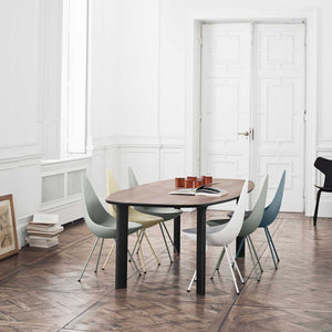 Analog 185cm Table | Walnut Veneer Top with Black Underside