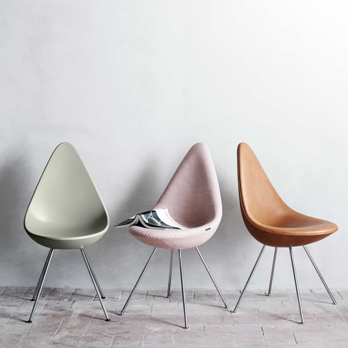Drop Chair - Plastic | Black Plastic Seat