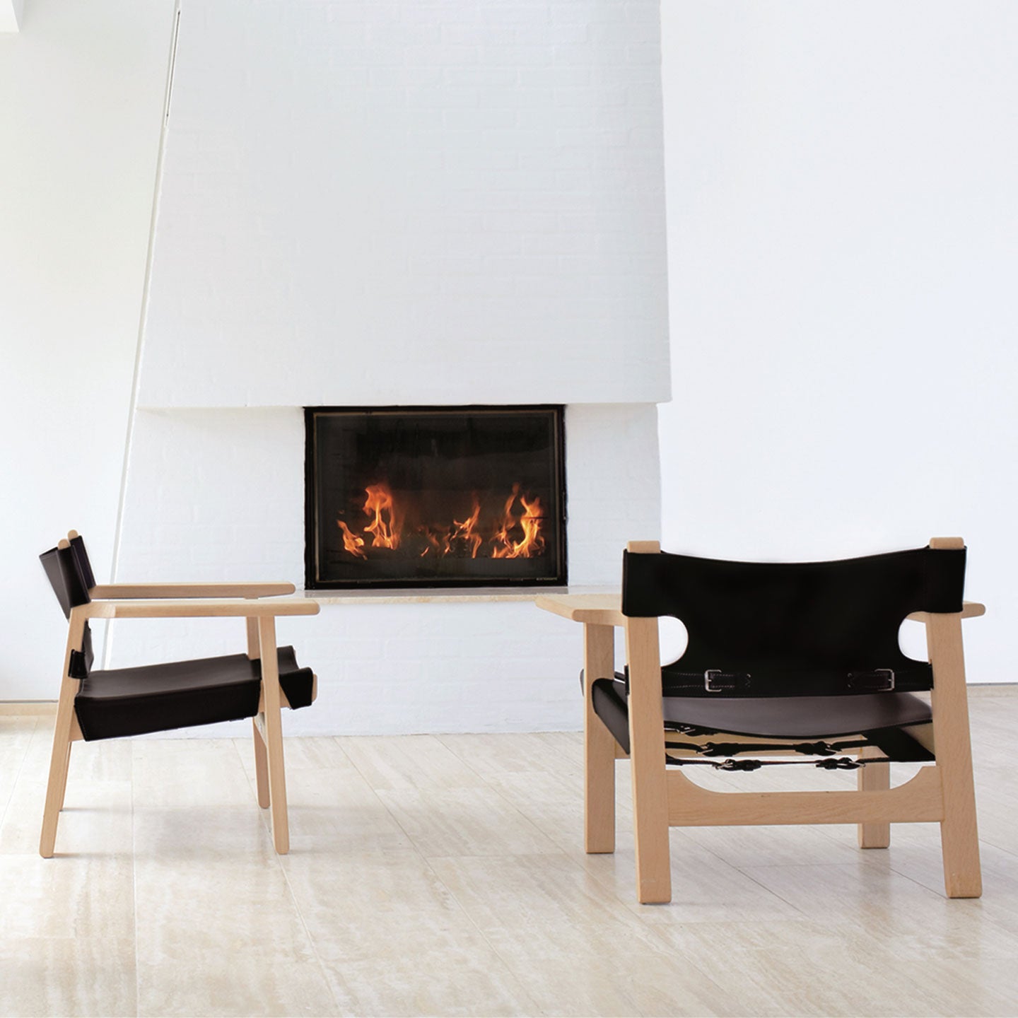 The Spanish Chair | Black Leather