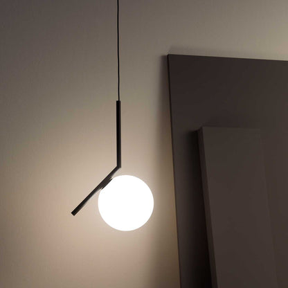 IC S1 Small Pendant Lamp | Matt Black