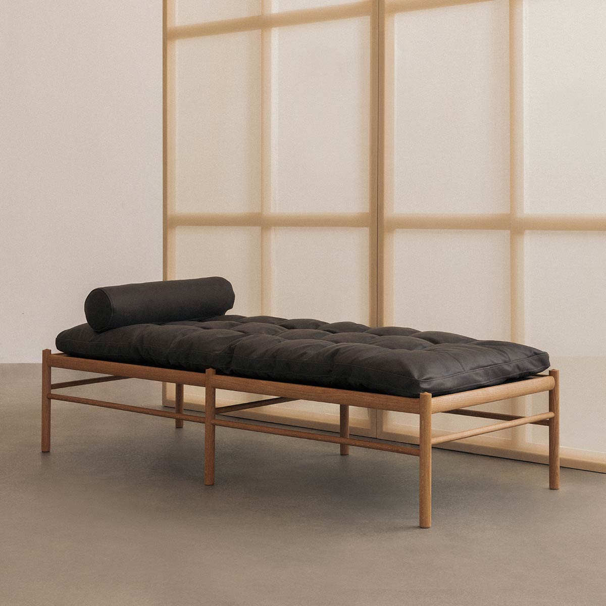 OW150 Day Bed | Raku Terra Leather