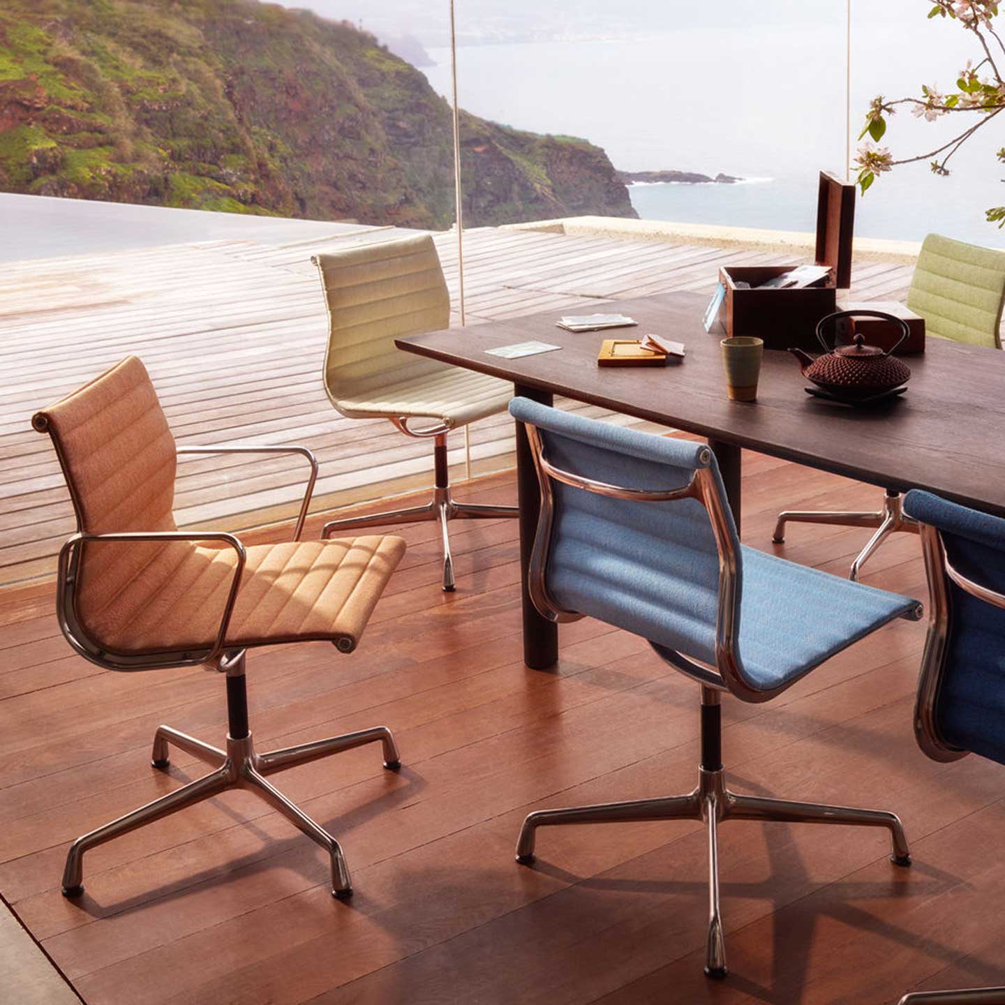 Aluminium Group EA 104 Chair | Blue/Ivory 83 Hopsak Upholstery