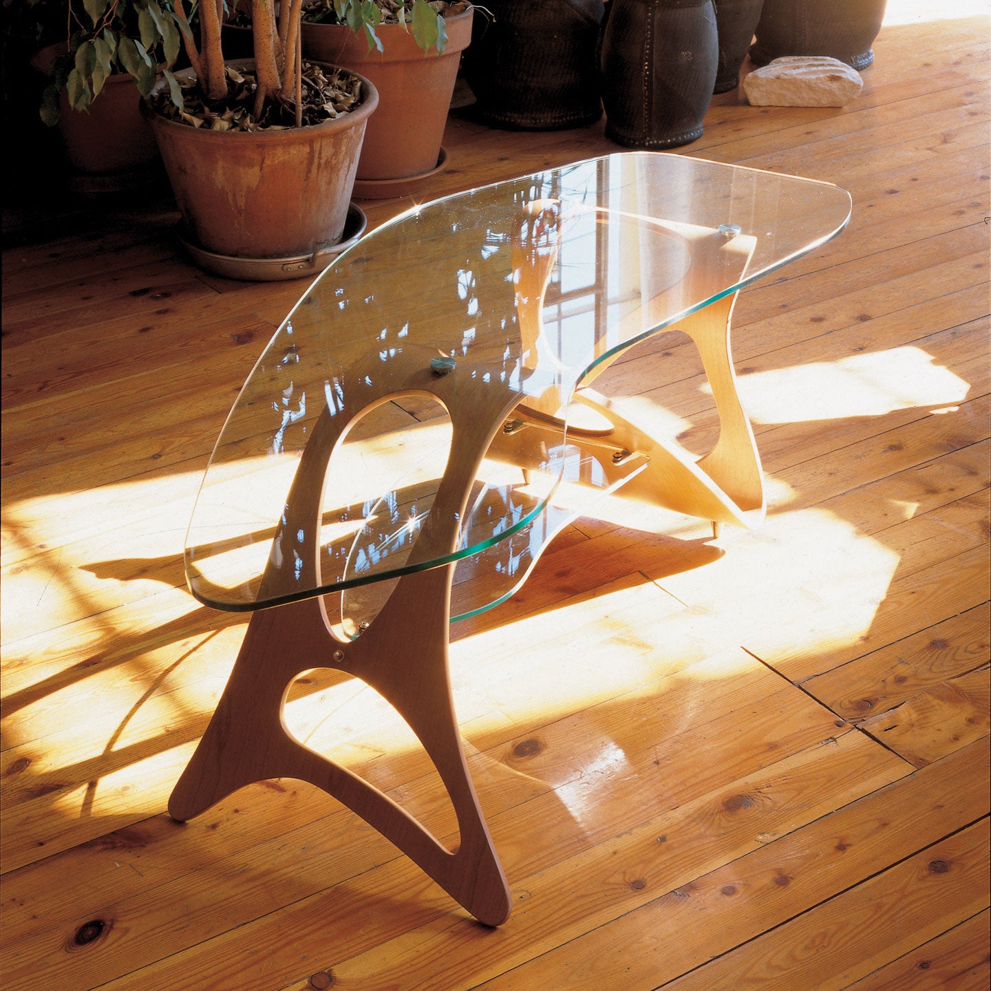 Arabesco Coffee Table | Clear Glass Top