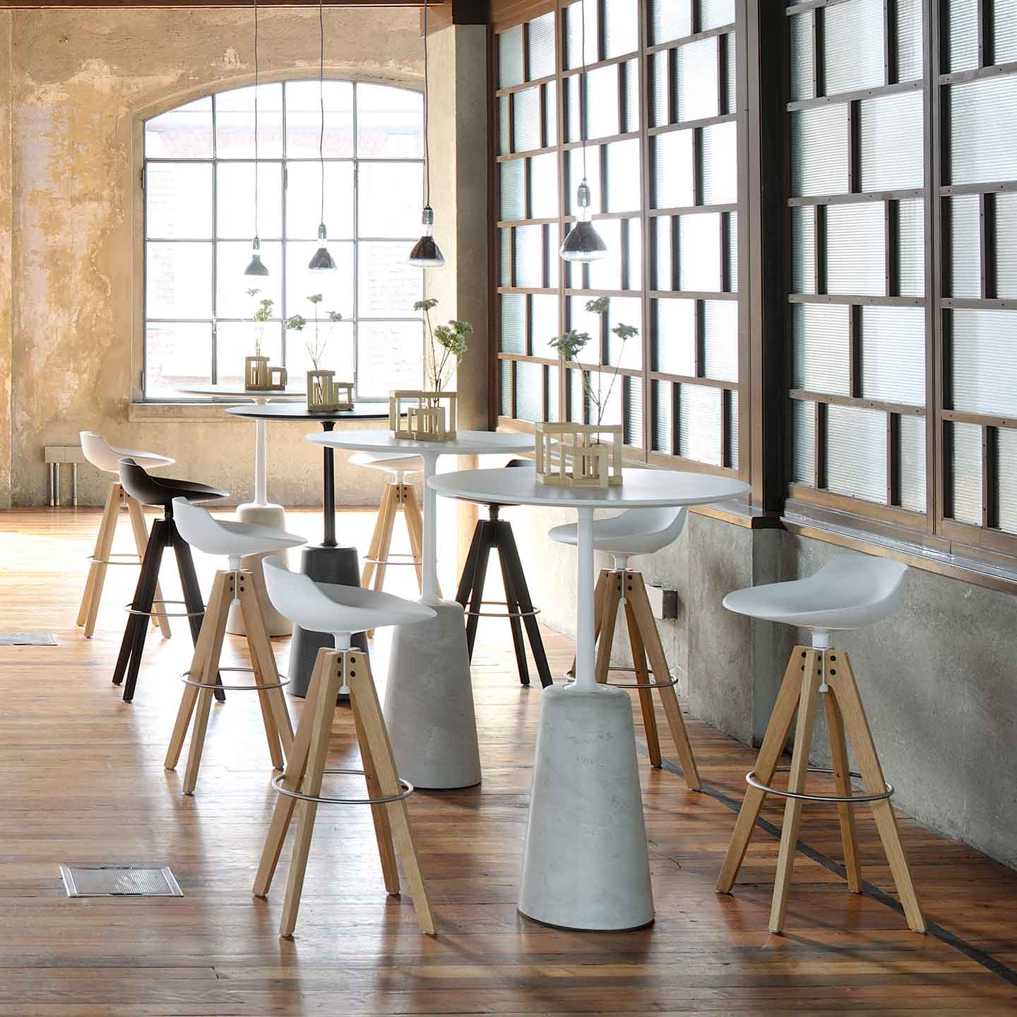 Flow Barstool VN Wood Base | White Seat Shell