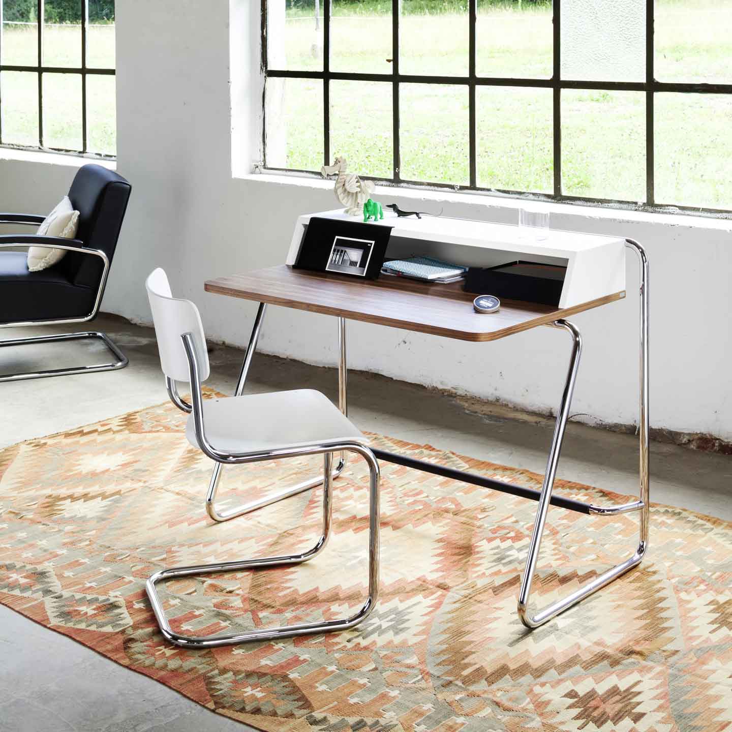 S1200 Secretaire | Lacquered Oak Surface with White Cabinet