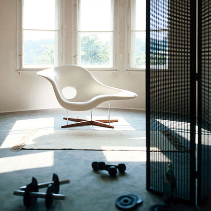 La Chaise | Shell Lacquered White