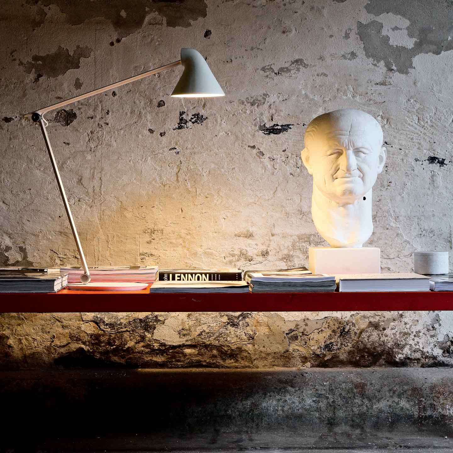 NJP Desk Lamp | White
