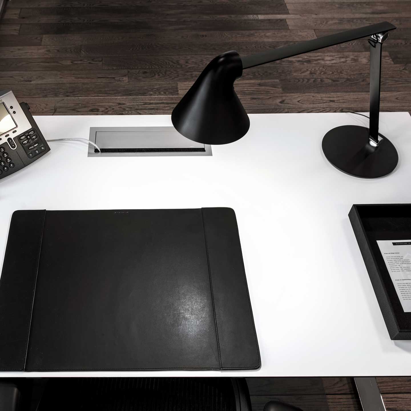 NJP Desk Lamp | Black