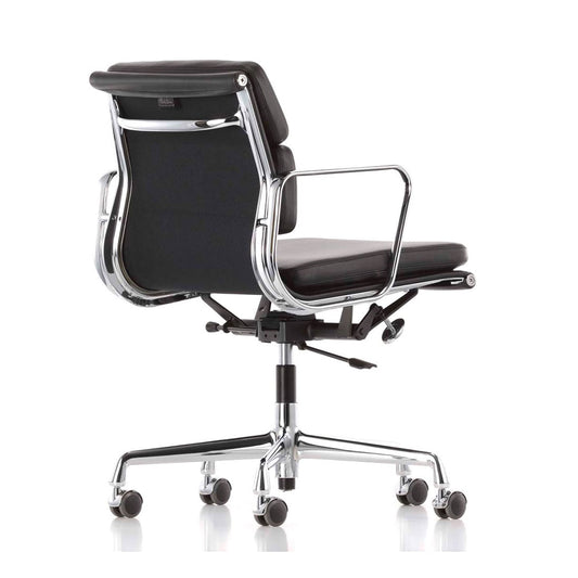 Soft Pad EA 217 Chair | Leather Asphalt 67 and Plano Dark Grey 69