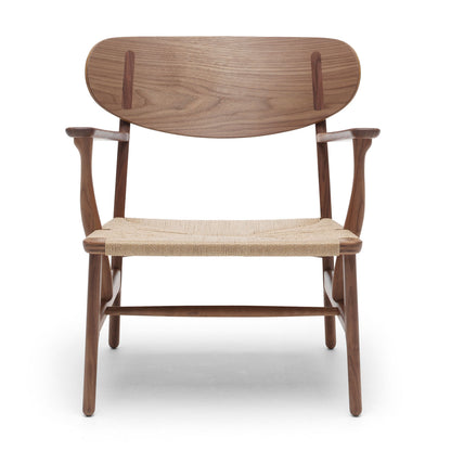 CH22 Lounge Chair | Natural Papercord Seat Oiled Walnut Frame