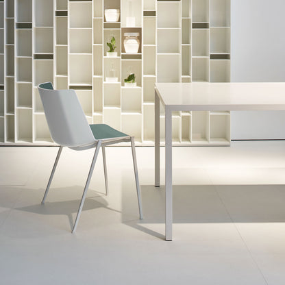 Aiku Chair - Tapered Legs | Gloss White Outer Textured Blue Inner