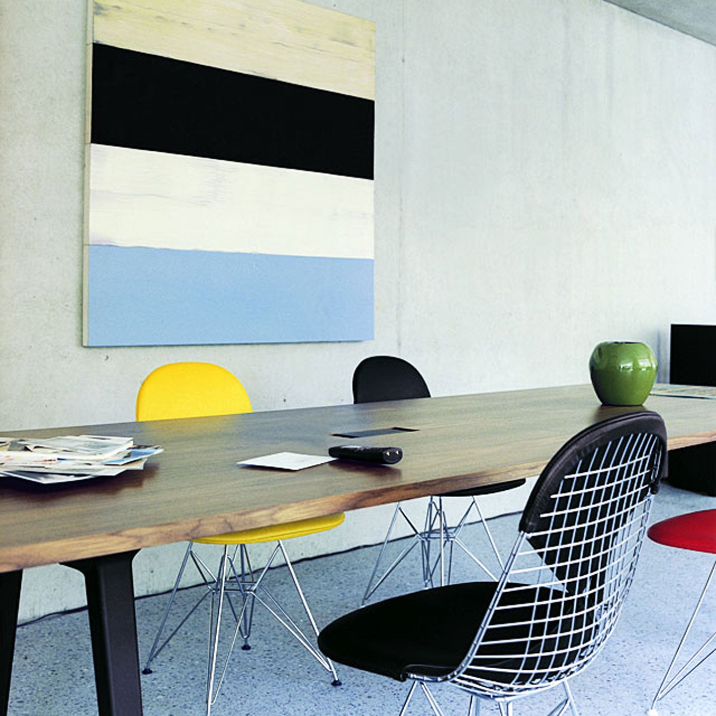DKR-2 Eames Wire Chair | Black Leather Seat and Backrest Pad