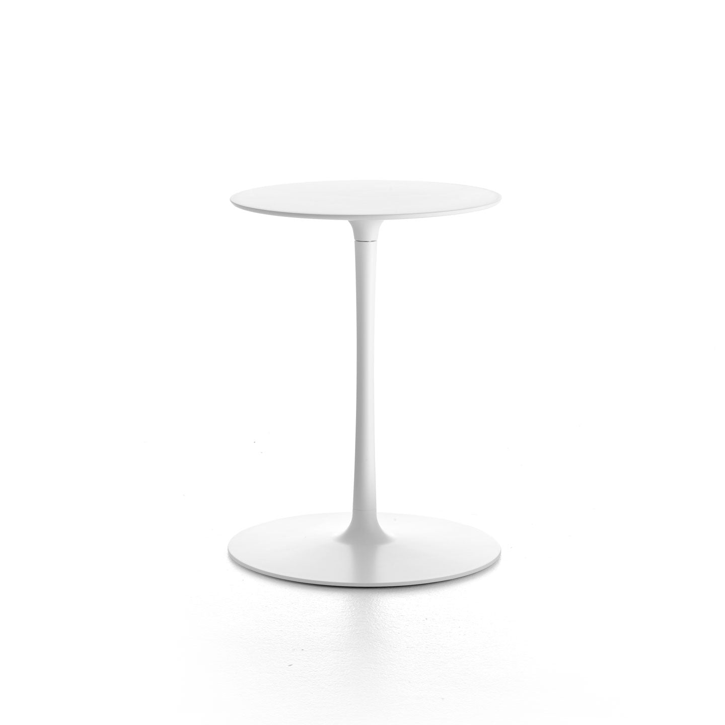 Flow Low Side Table | Matt White Cristalplant