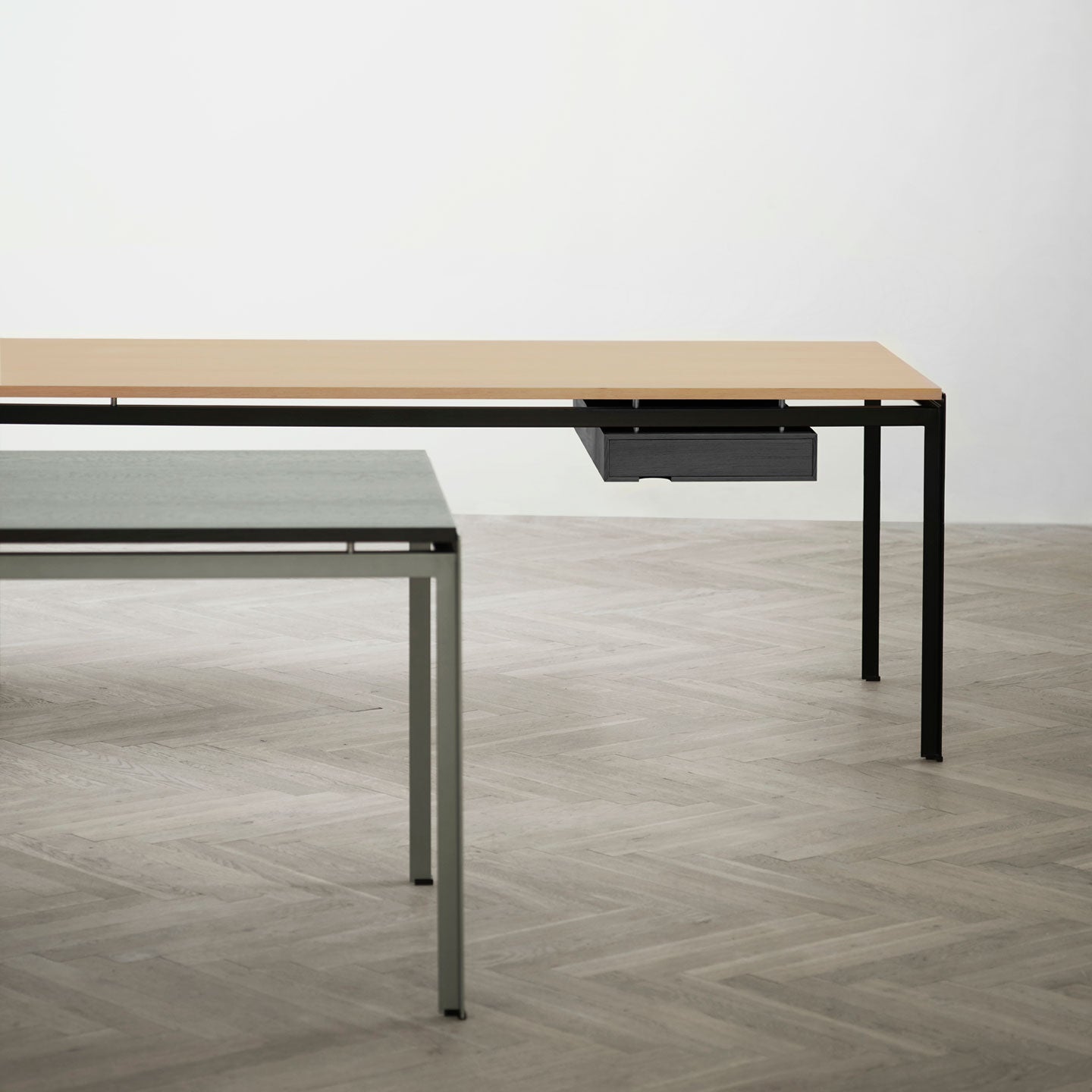 PK52 Professor Desk | Oiled Oak Top