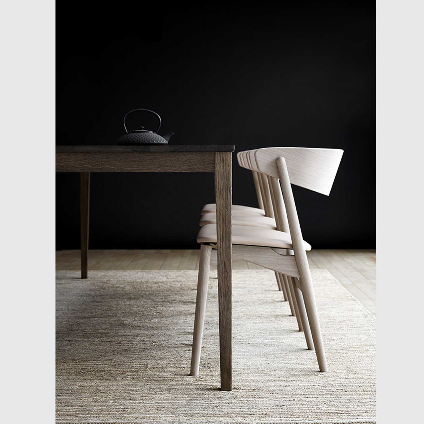 Sibast No 7 Dining Chair | Light Grey Silk Leather Seat
