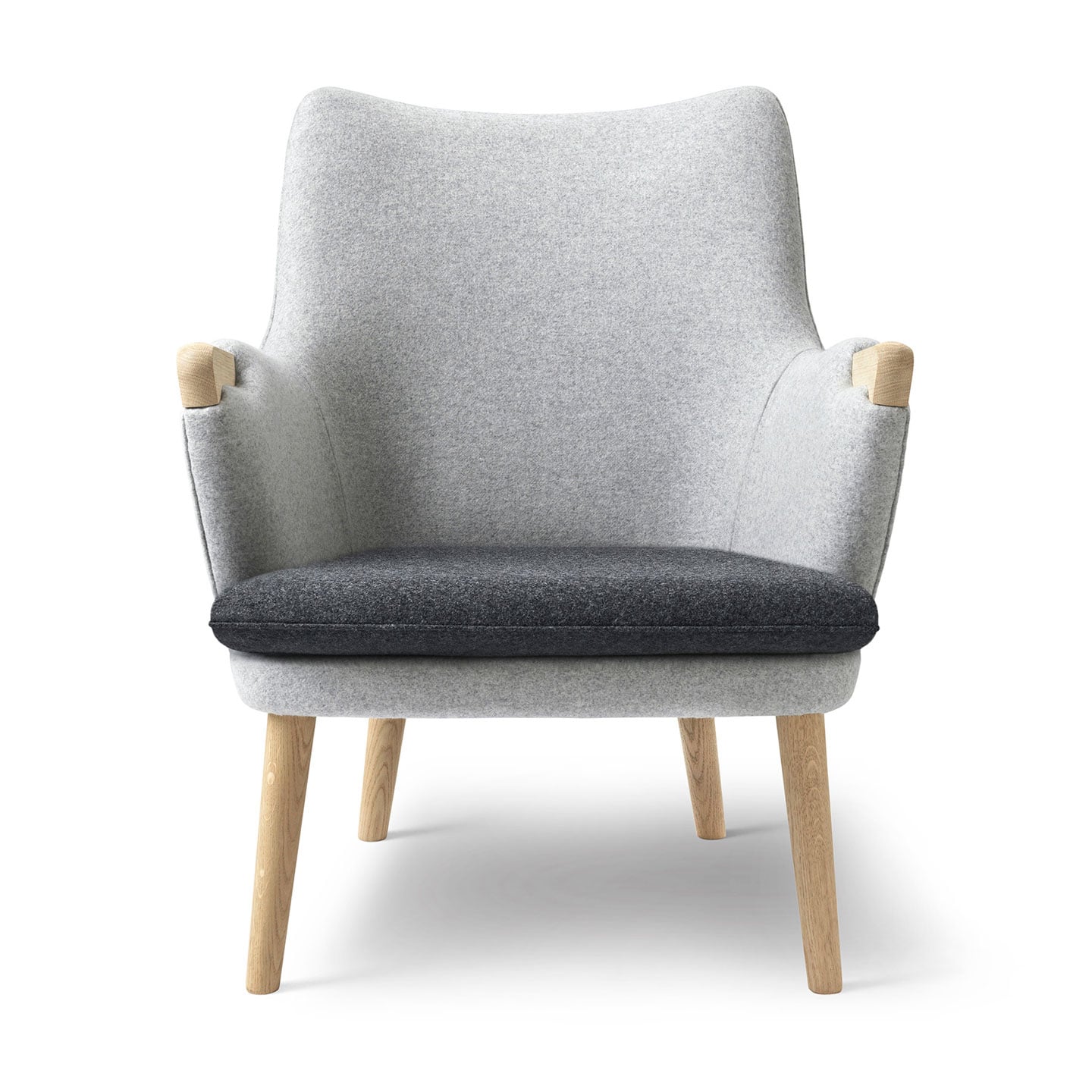 CH71 Lounge Chair | Charcoal 180 Seat Pale Grey 120 Shell Divina Mel
