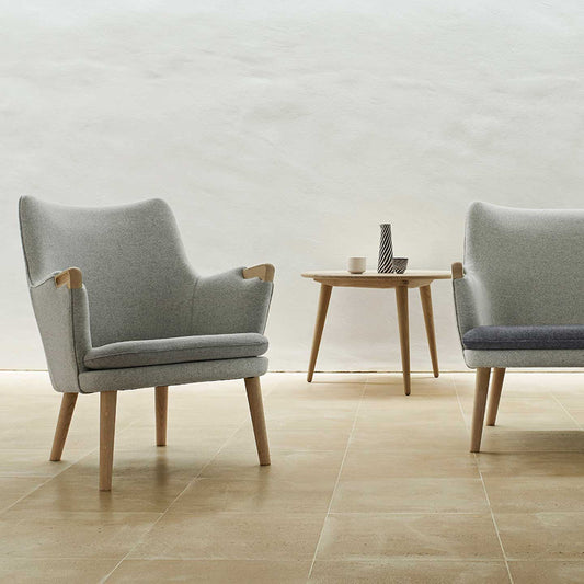 CH71 Lounge Chair | Charcoal 180 Seat Pale Grey 120 Shell Divina Mel