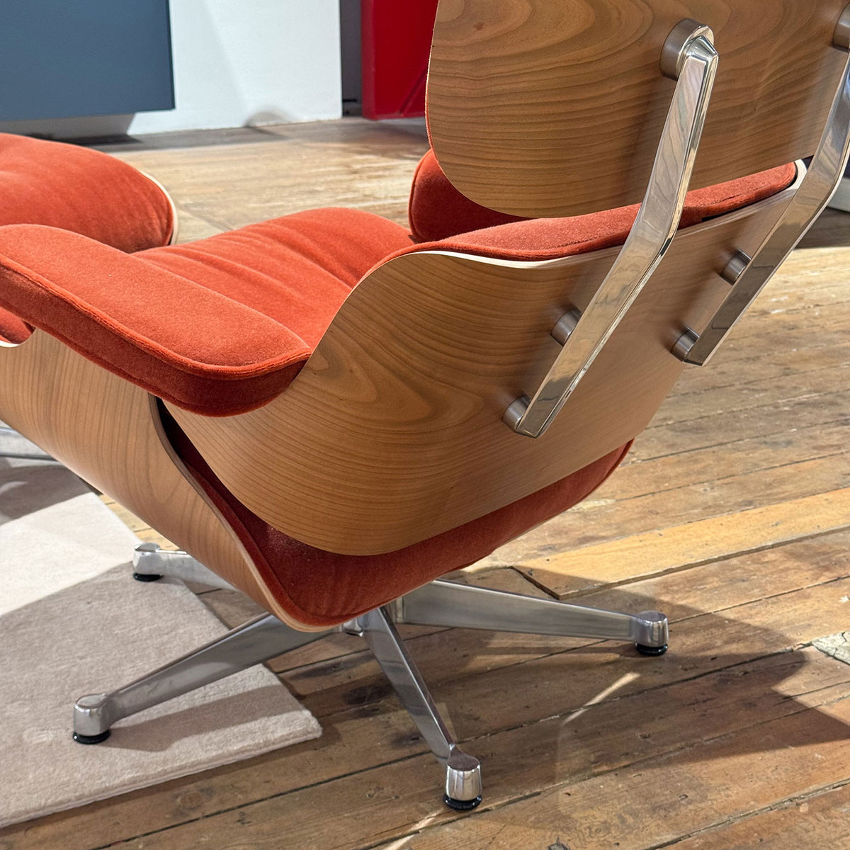 Ex Display Eames Lounge Set Large Cherry | Brandy Calma Velvet Cherry Shell
