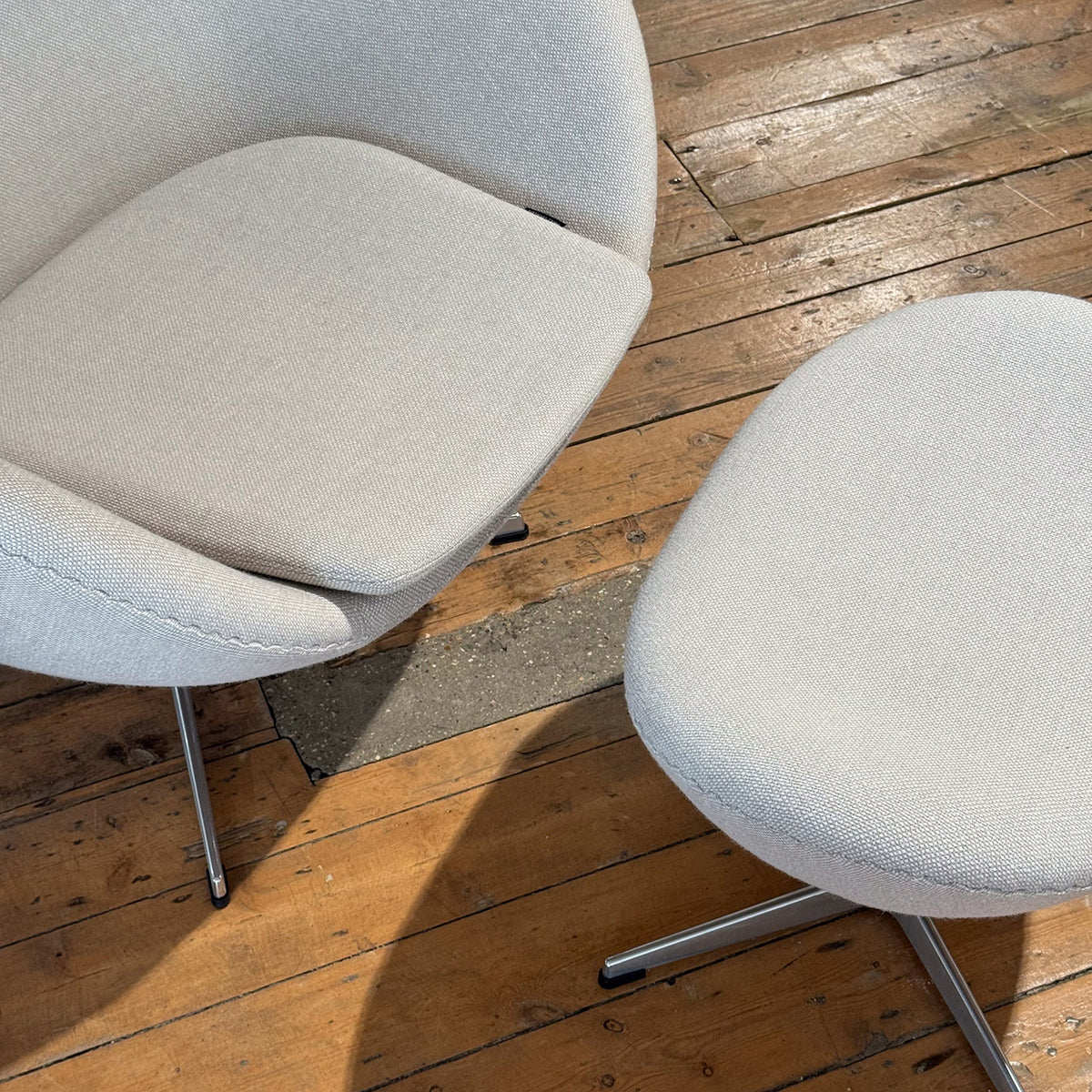 Ex Display Egg Chair and Footstool | Powder 103 Hallingdal Upholstery and Satin Aluminium Base