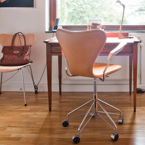 Series 7 Swivel Armchair | Cognac Soft Leather