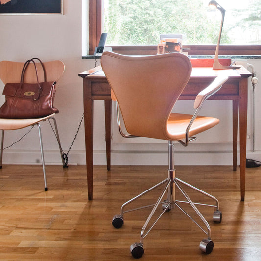 Series 7 Swivel Armchair | Cognac Soft Leather