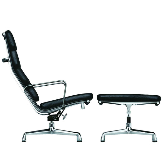 Soft Pad EA 223 Stool | Leather Nero 66 and Plano Nero 66