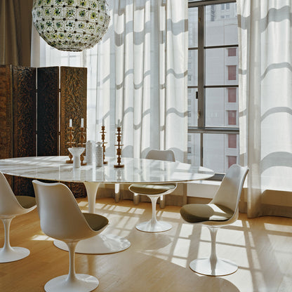Saarinen Oval Dining Table | White Arabescato Marble Top
