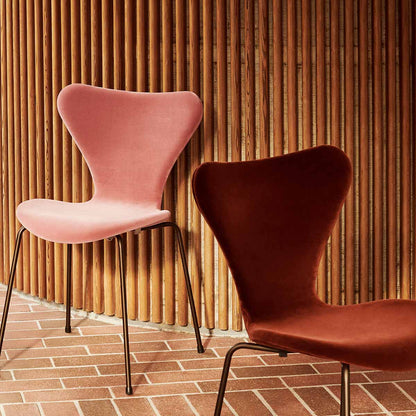 Series 7 Chair | Autumn Red Velvet