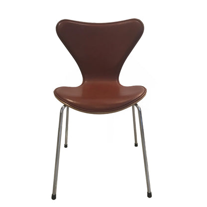 Series 7 Chair | Walnut Grace Leather