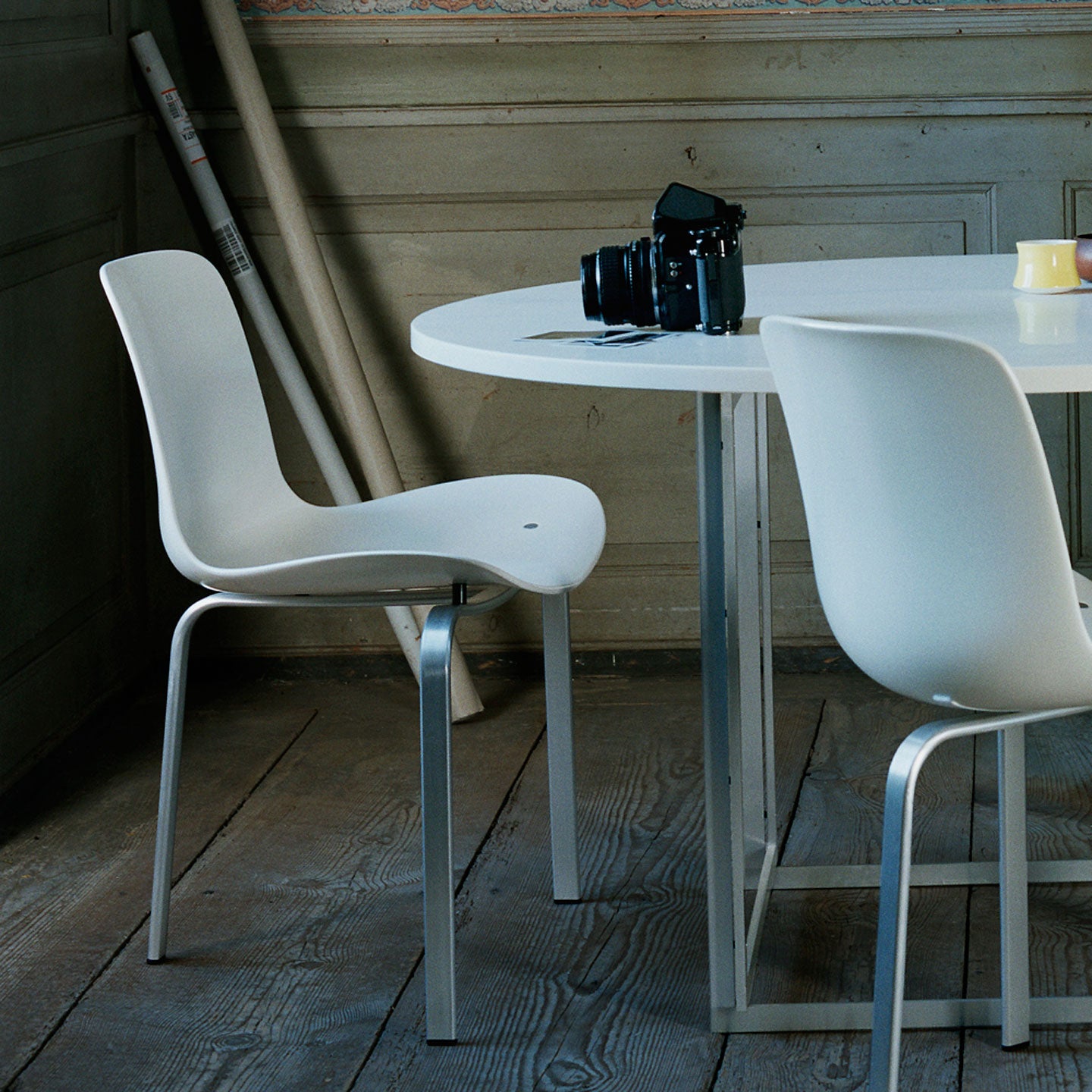 PK58 Table | White Polyester Composite Top