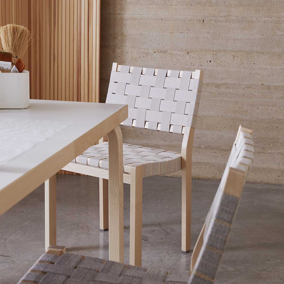 611 Chair | Natural White Webbing with Birch Frame