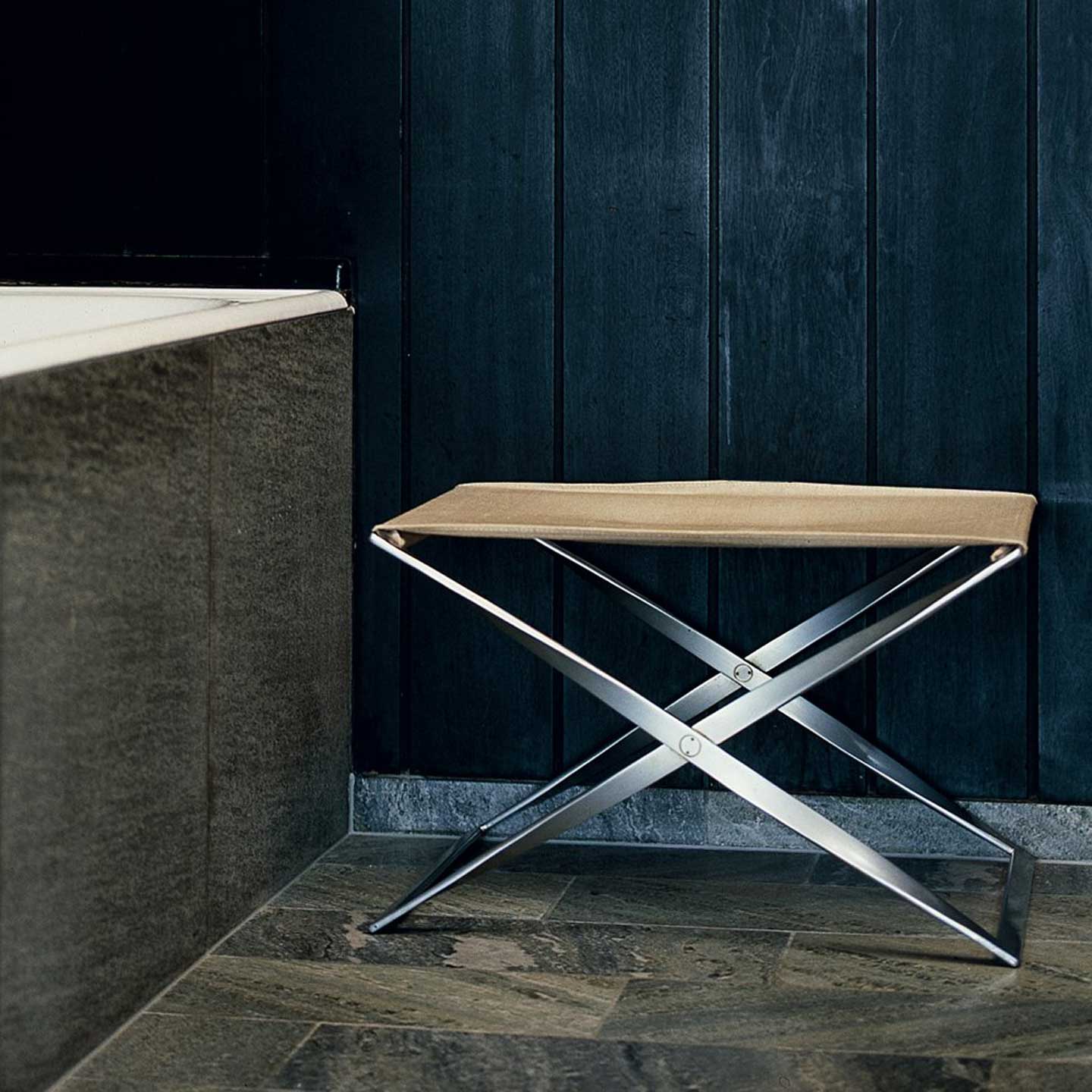 PK91 Stool | Natural Canvas