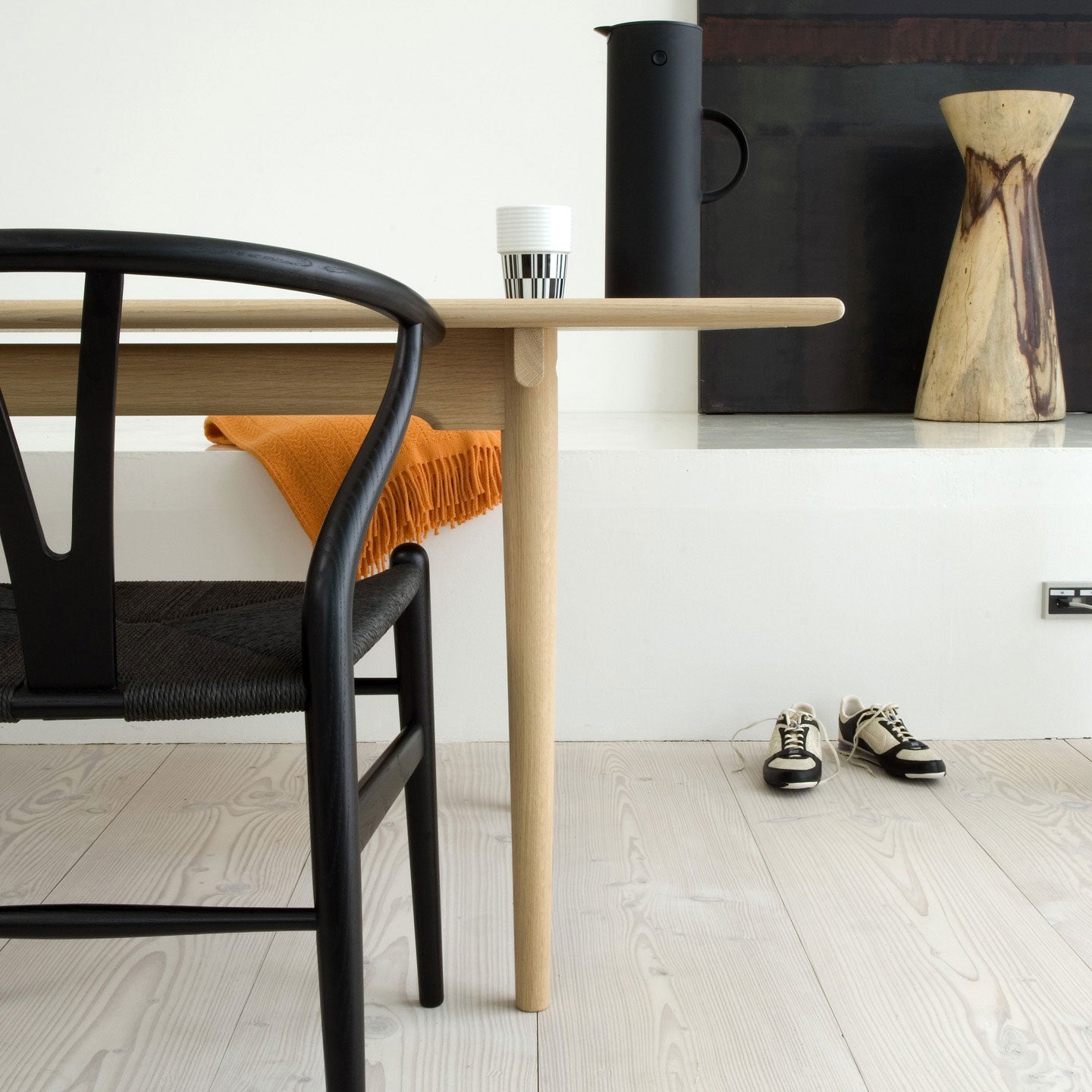 CH327 Dining Table 190cm | Solid Oak Table Top and Base