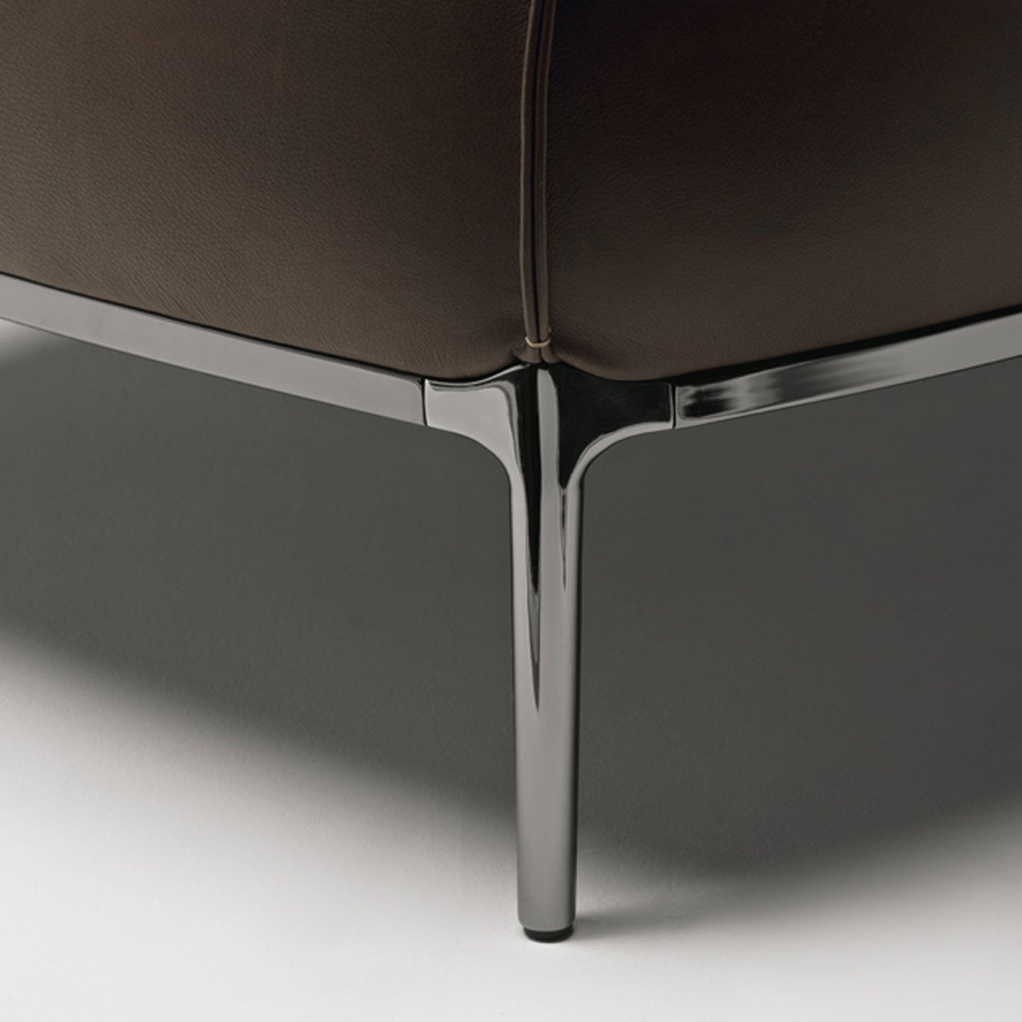 Archibald Armchair | Dark Brown Leather Upholstery Soul Ray