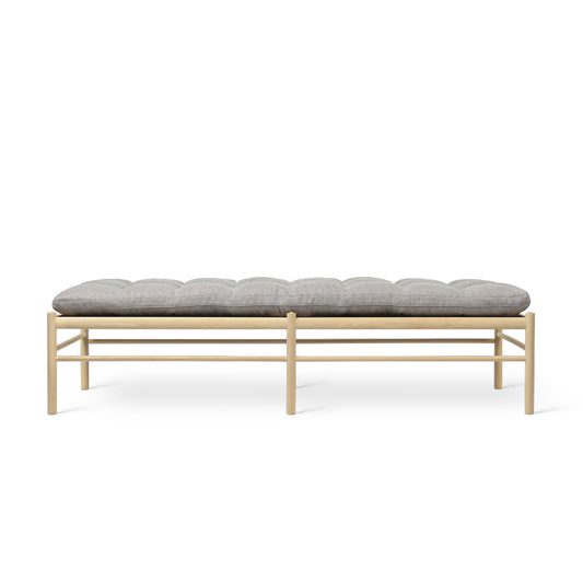 OW150 Day Bed | Silver Grey 108 Re-Wool Fabric