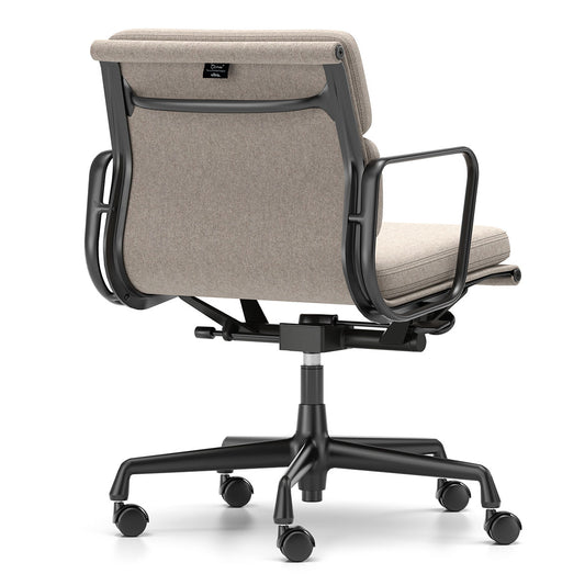 Soft Pad EA 217 Chair | Cosy 02 Fossil Wool Upholstery