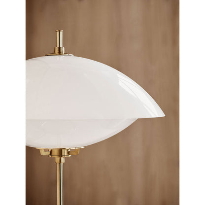 Clam Table Lamp | Opal Glass