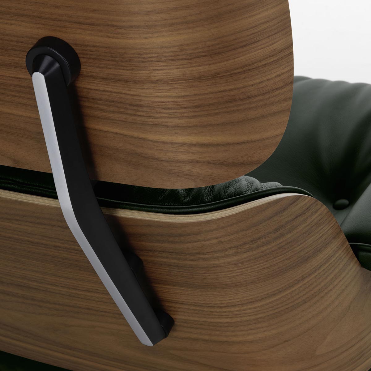 Eames Lounge Chair & Ottoman | Jade Premium F Leather Natural Walnut Shell
