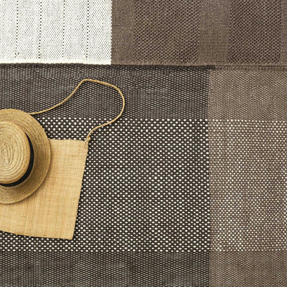 Tres Rug | Chocolate