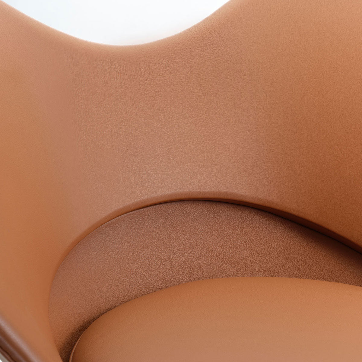 Heart Cone Chair | Premium Leather Cognac 97