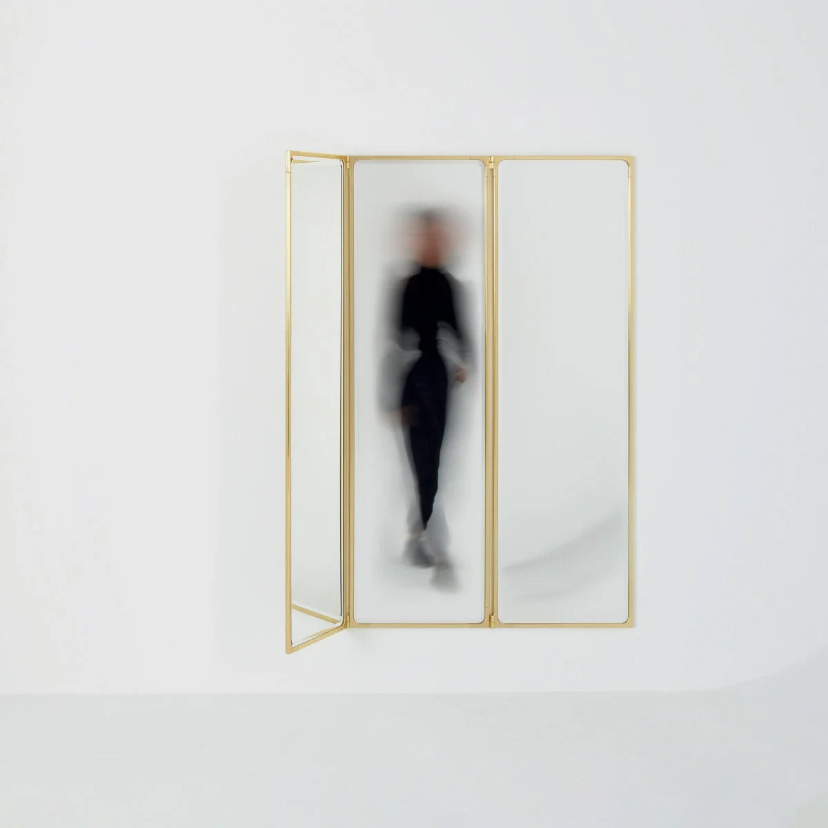 Como Mirror 3 Panel Tall | Glossy Brass Frame