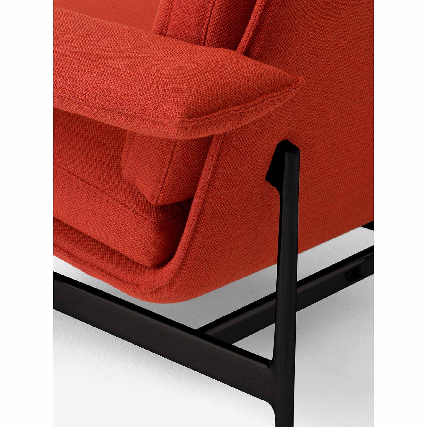 Meantime AV29 Lounge Chair | Red 571 Fiord Fabric Upholstery