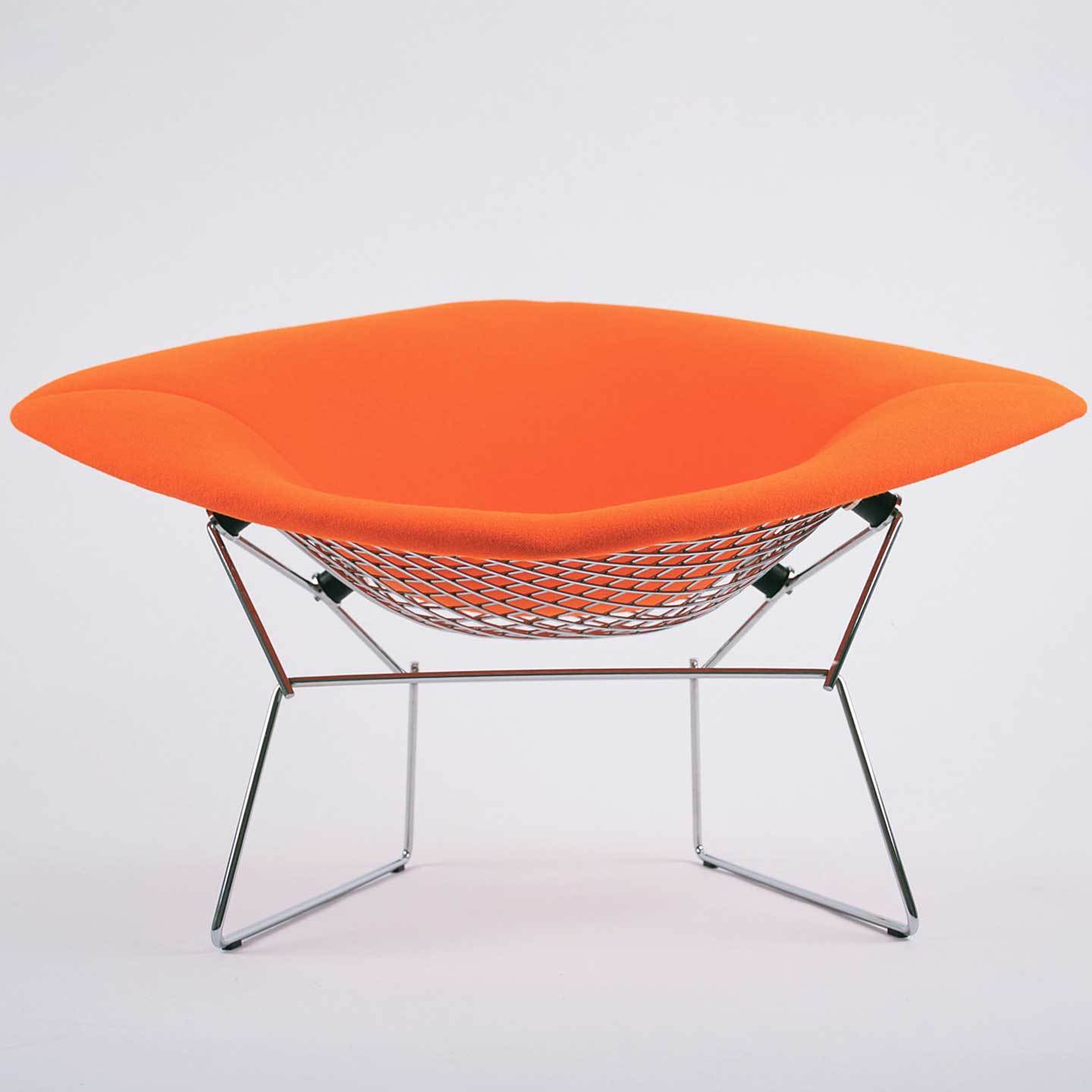 Bertoia Large Diamond Chair | Red Tonus 130 Upholstery