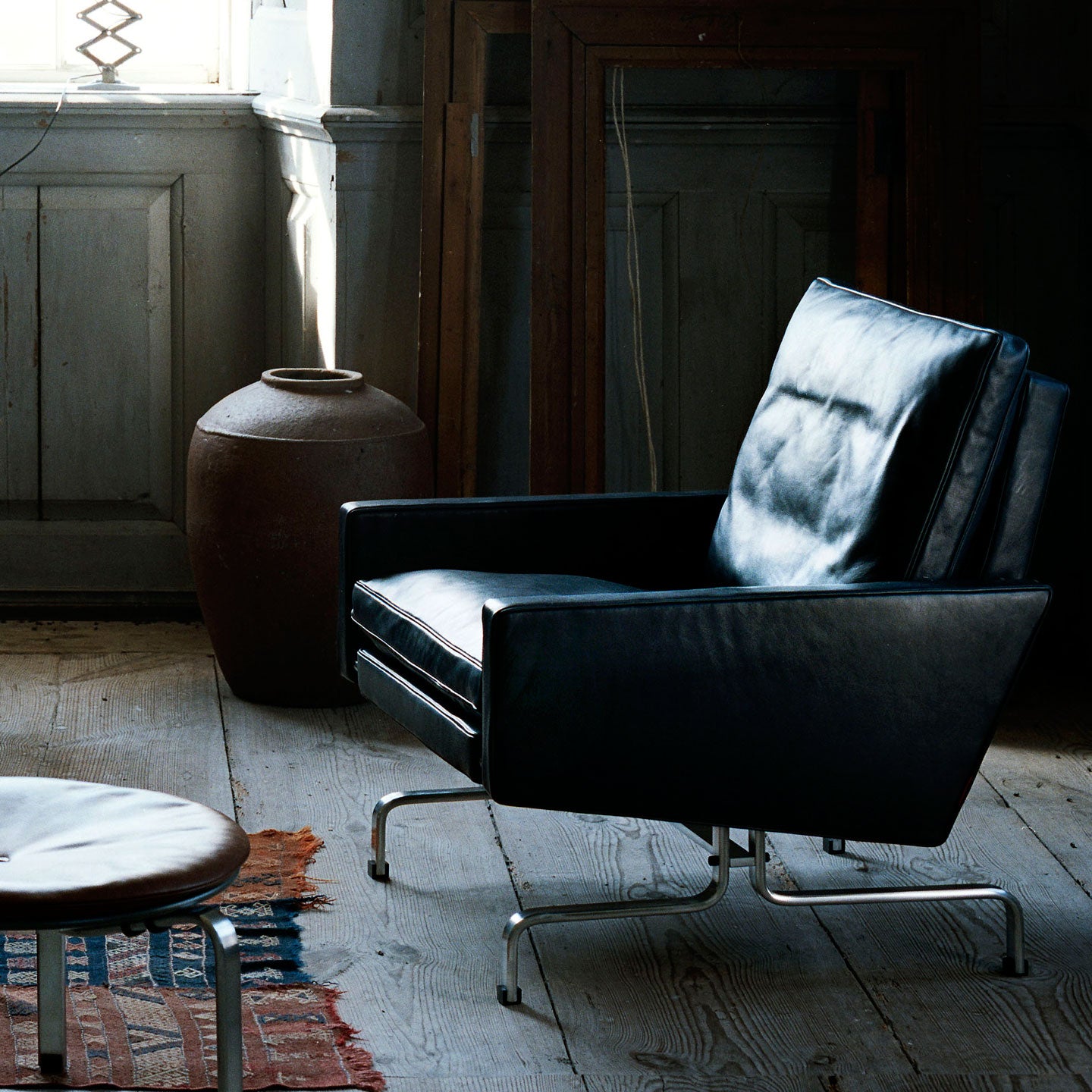 PK31 Chair | Classic Leather Black