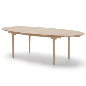 CH339 Extendable Table | Oiled Oak Top and Frame