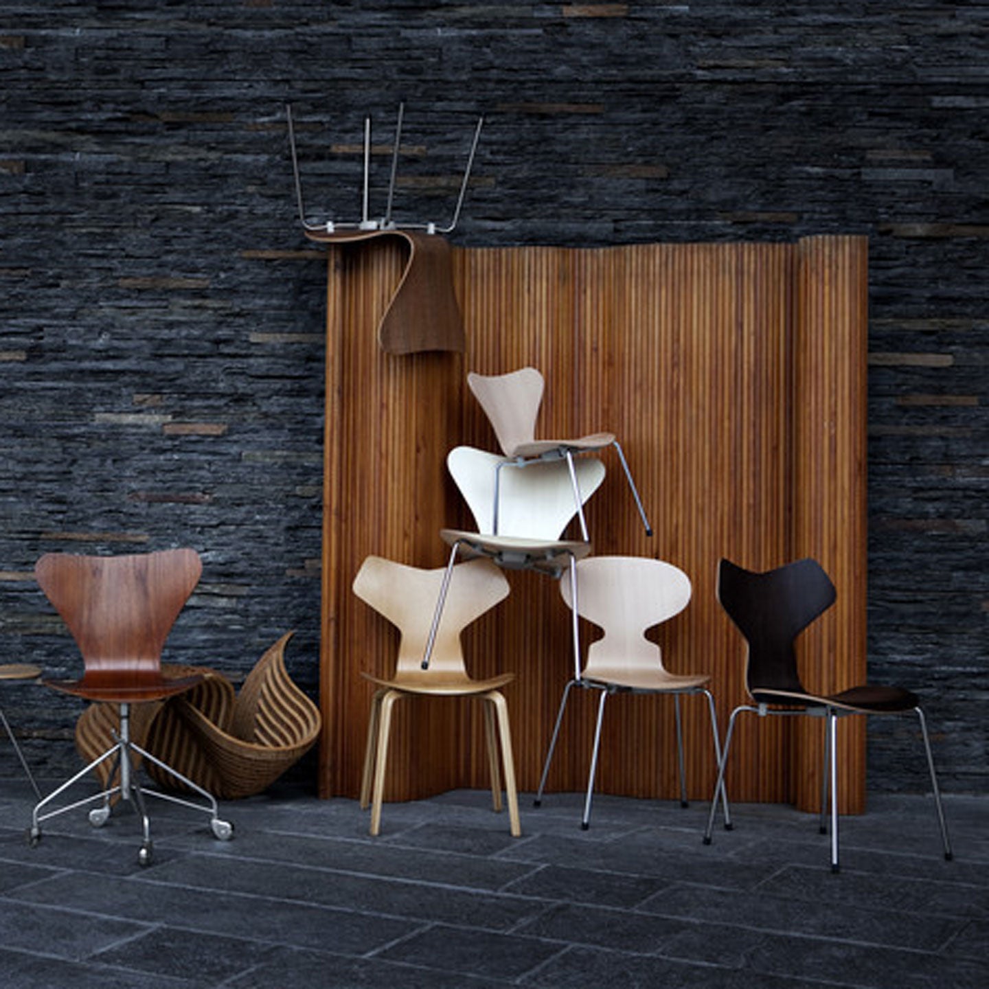 Series 7 Chair | Walnut Veneer