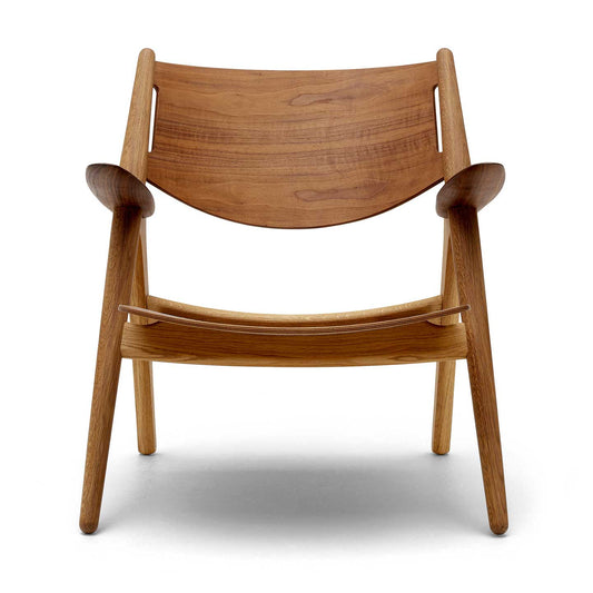 CH28 Chair | Black Loke Leather on Oak Veneer Seat and Back