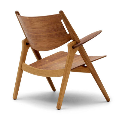 CH28 Chair | Black Loke Leather on Oak Veneer Seat and Back